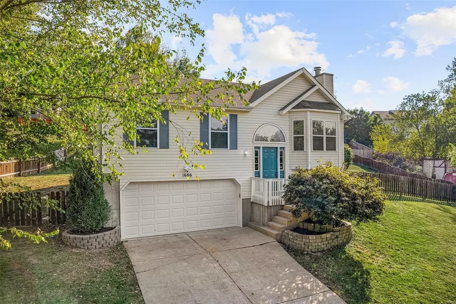 1686 Clover CT, Barnhart, MO 63012
