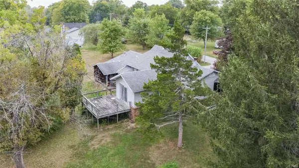 Gillespie, IL 62033,1301 Hickory ST