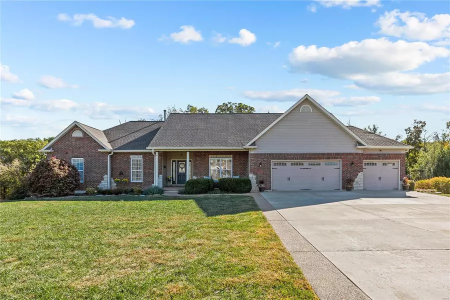312 Foristell Manors DR, Foristell, MO 63348