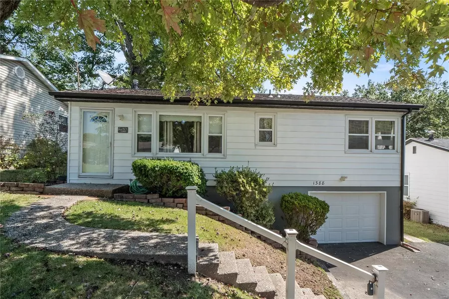 1388 Alice ST, Collinsville, IL 62234