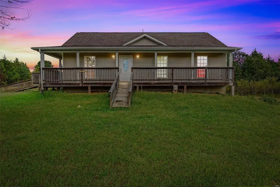 5602 Harmon LN, Irondale, MO 63601