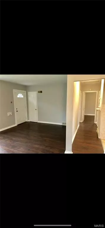 St Louis, MO 63136,1943 Park LN