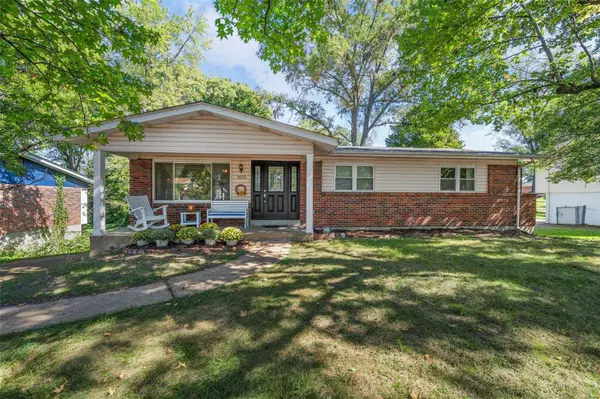 St Louis, MO 63125,1025 Hawkstone LN