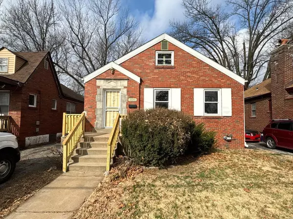10055 Diamond DR,  St Louis,  MO 63137