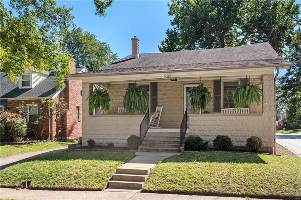 Brentwood, MO 63144,9022 Lawn AVE