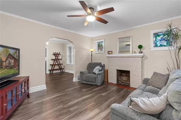 St Louis, MO 63119,414 County Hills DR