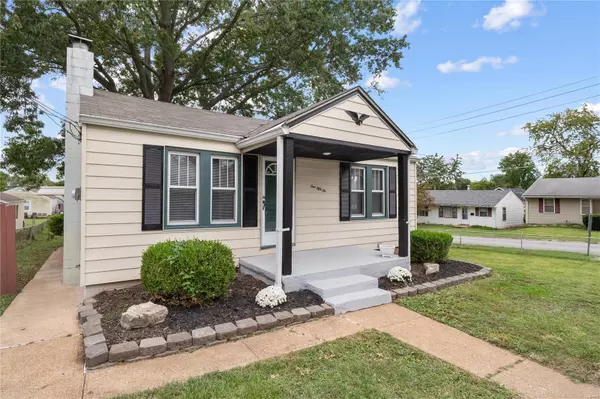 St Louis, MO 63125,156 W Velma AVE