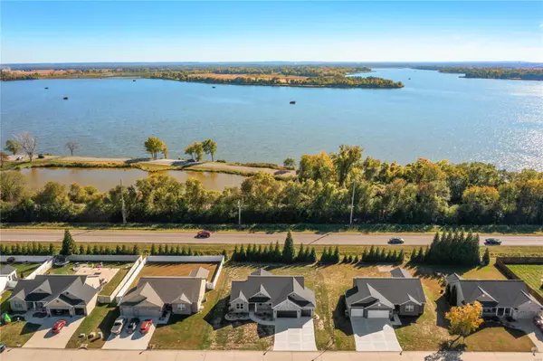 Granite City, IL 62040,217 EMERALD WAY W