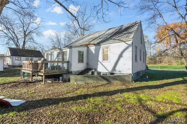 Cape Girardeau, MO 63701,5603 County Road 205