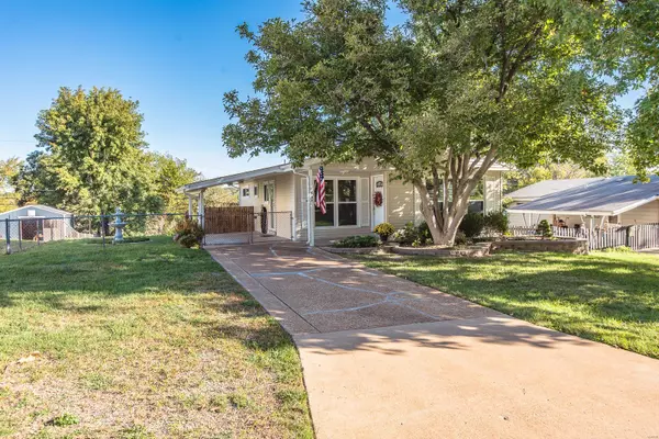 Ballwin, MO 63021,433 Ballwin AVE