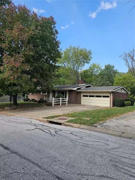 2619 Brook DR, Quincy, IL 62301