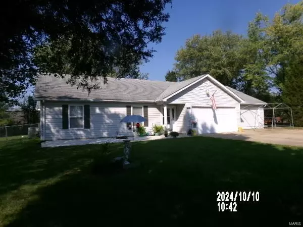 608 Vine ST,  Cuba,  MO 65453
