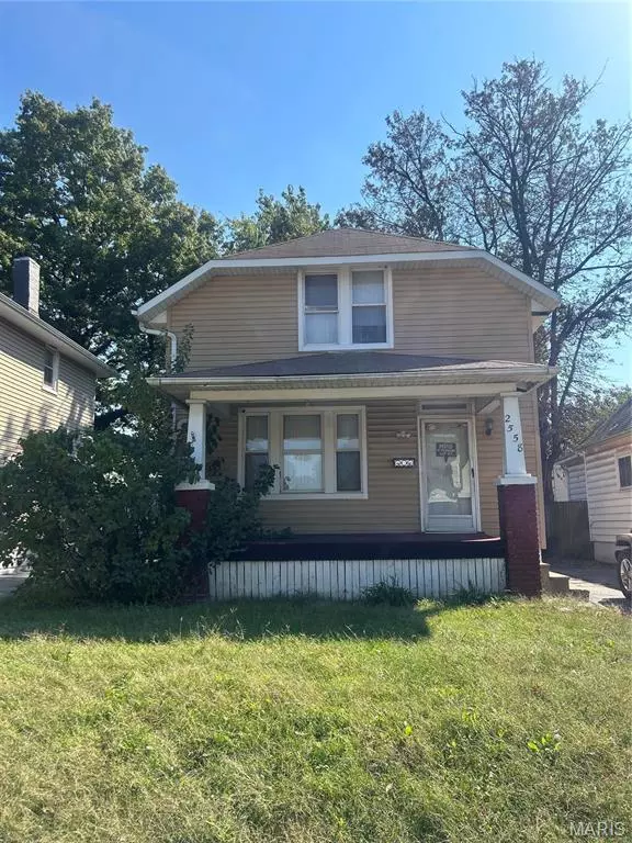 2558 State ST, Granite City, IL 62040
