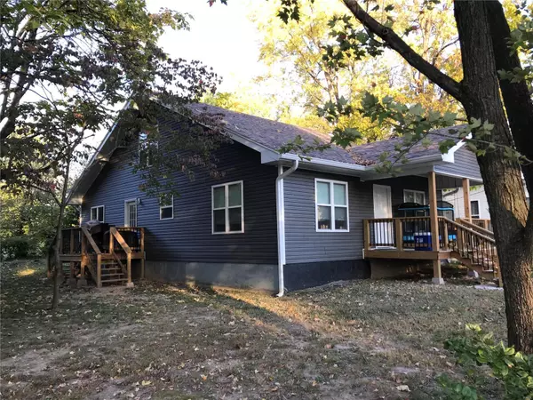 Salem, MO 65560,301 S Jackson ST