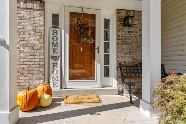 St Louis, MO 63129,6833 River Hollow CT