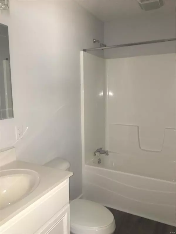 Troy, MO 63379,4 Seth LN