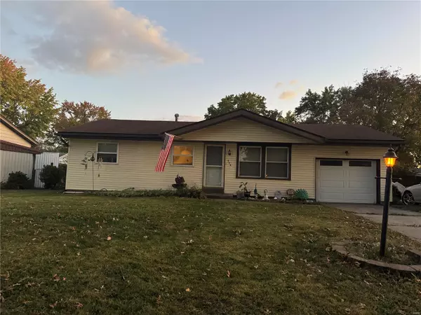 608 Saint Peter, Godfrey, IL 62002