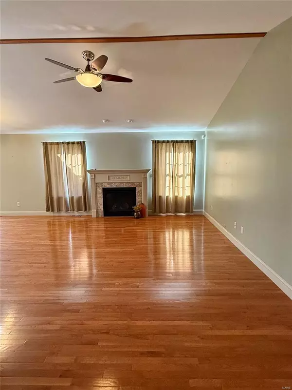 Washington, MO 63090,2908 Thoroughbred DR