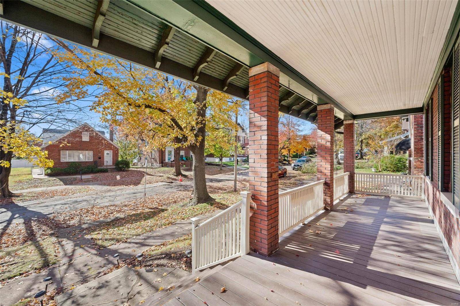 St Louis, MO 63109,5017 Lansdowne AVE