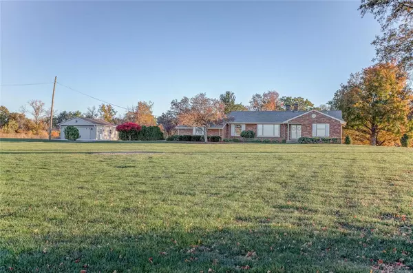 Godfrey, IL 62035,4527 Levis LN