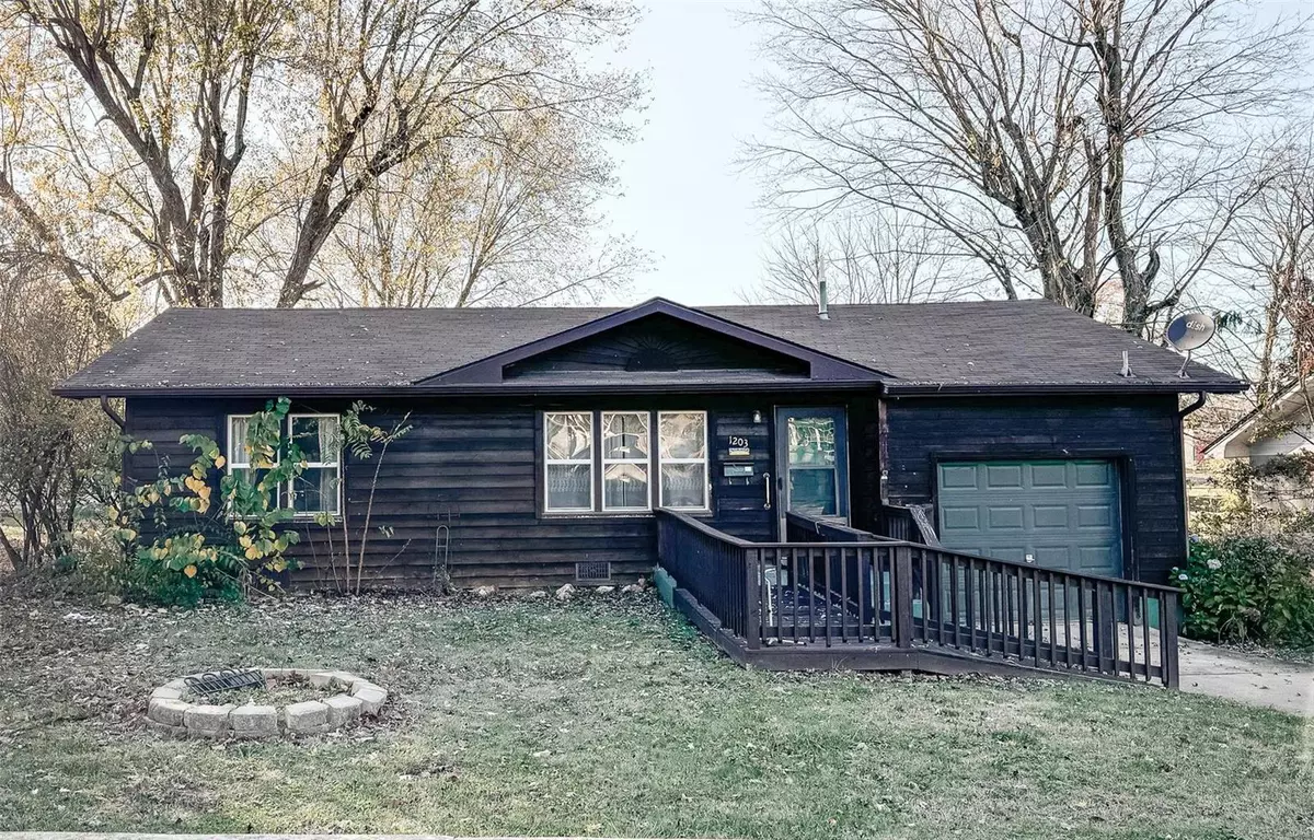 Salem, MO 65560,1203 S Jackson ST