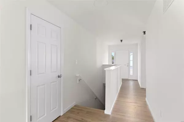 Florissant, MO 63031,3841 Rapids DR