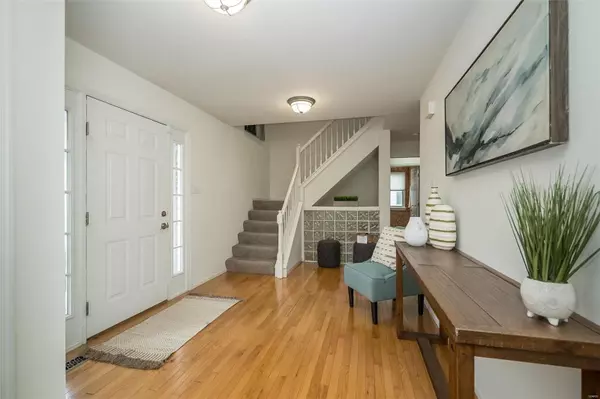Chesterfield, MO 63005,304 Cheval Square DR