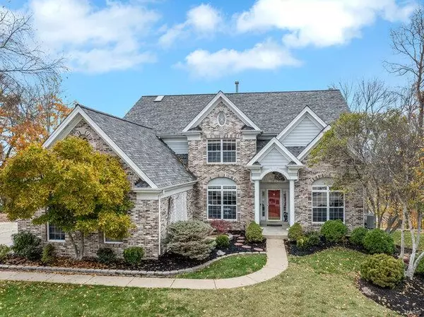 596 Eagle Manor LN,  Chesterfield,  MO 63017