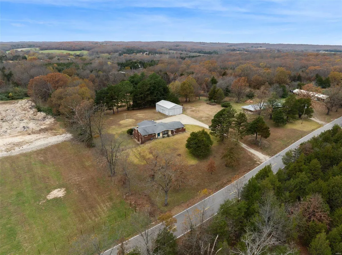 Leslie, MO 63056,33 Segelhorst RD