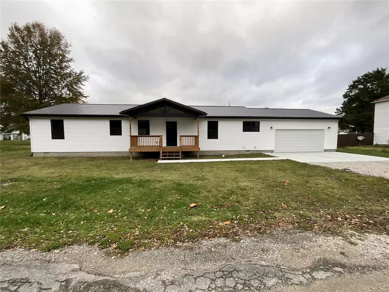 407 Benton ST, Mount Olive, IL 62069