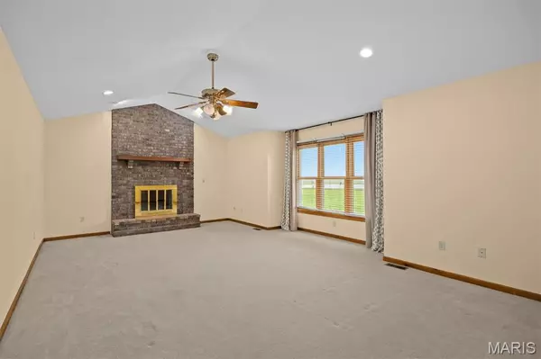 Breese, IL 62230,15020 Jamestown RD