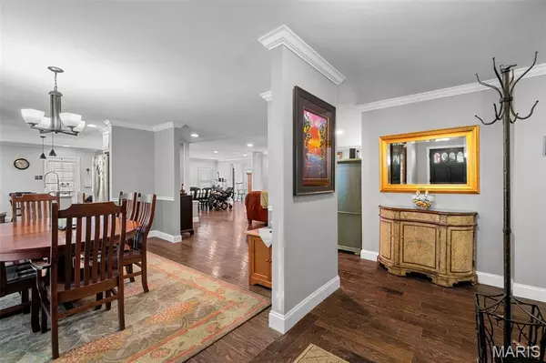 St Louis, MO 63124,5 Ladue Ridge