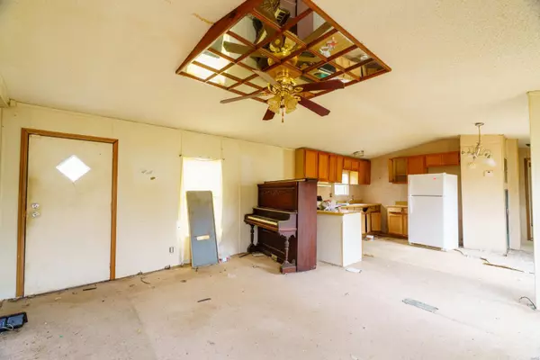 Laquey, MO 65534,27670 Swanson RD