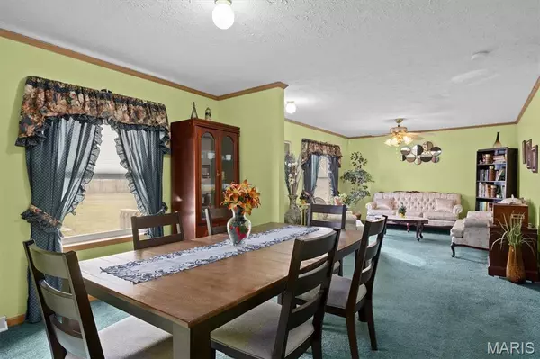 Greenville, IL 62246,1495 Woburn AVE