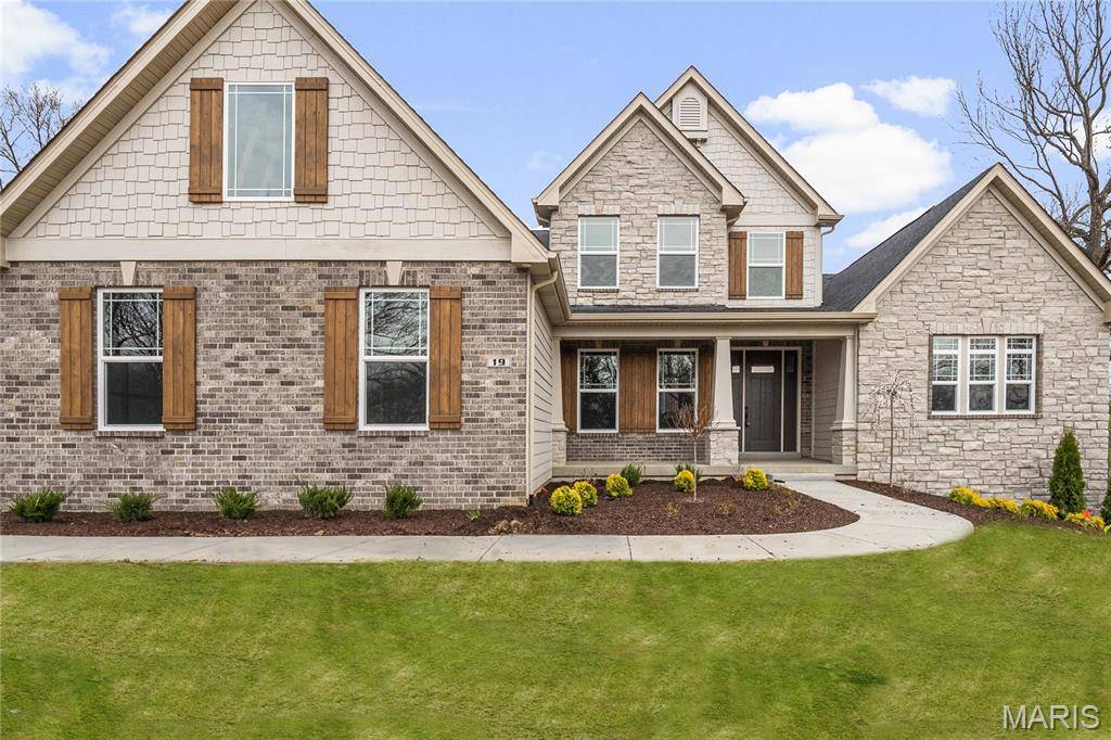 19 Beaver Drive, Creve Coeur, MO 63141