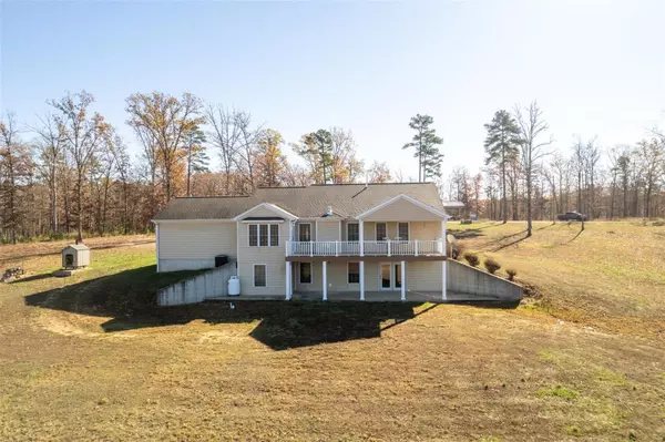 Piedmont, MO 63957,669 Private Rd. V-5