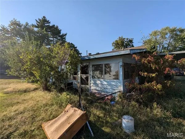 Lawrenceville, IL 62439,20048 Elm Drive