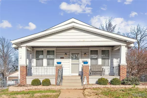 363 Hoffmeister AVE, St Louis, MO 63125