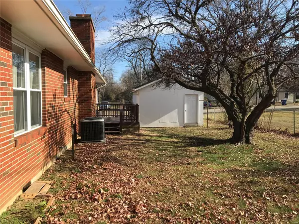 Salem, MO 65560,705 E Dent ST
