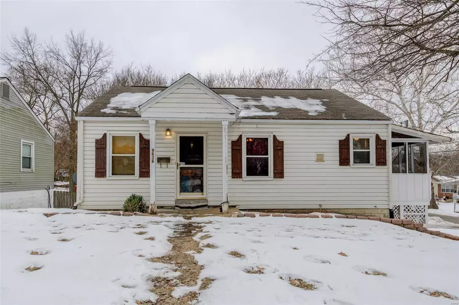 9636 W Milton AVE, St Louis, MO 63114