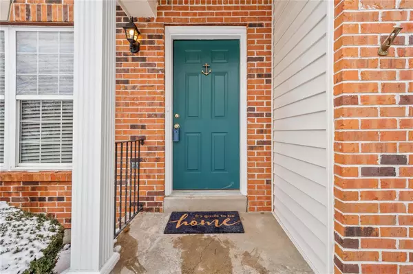 Fenton, MO 63026,484 Summit Tree CT