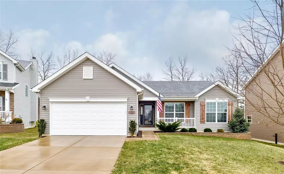 146 Hidden Bluffs DR, Lake St Louis, MO 63367