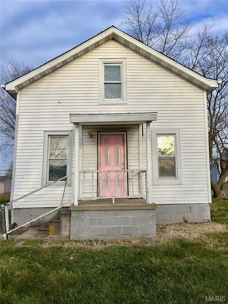 209 McGill St., Jerseyville, IL 62052