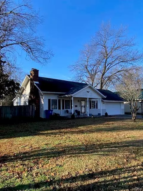 414 W Davidson AVE, Chaffee, MO 63740