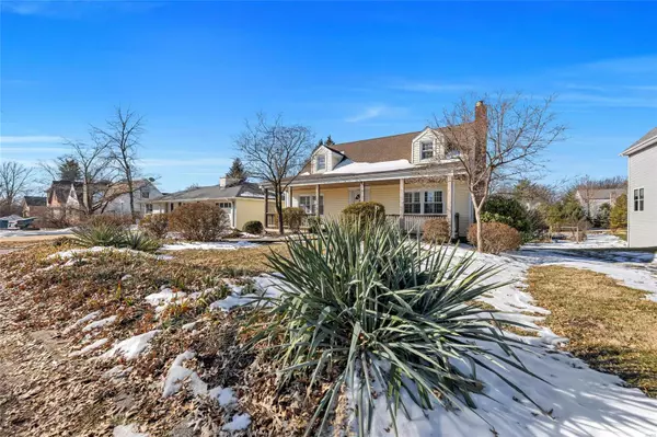 St Louis, MO 63141,823 Deaver LN