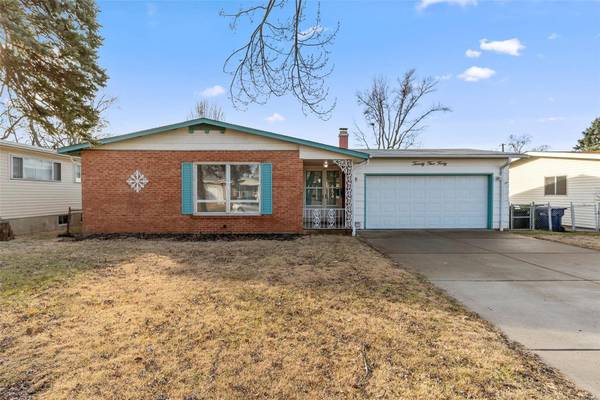 2540 Guildford DR,  Florissant,  MO 63033