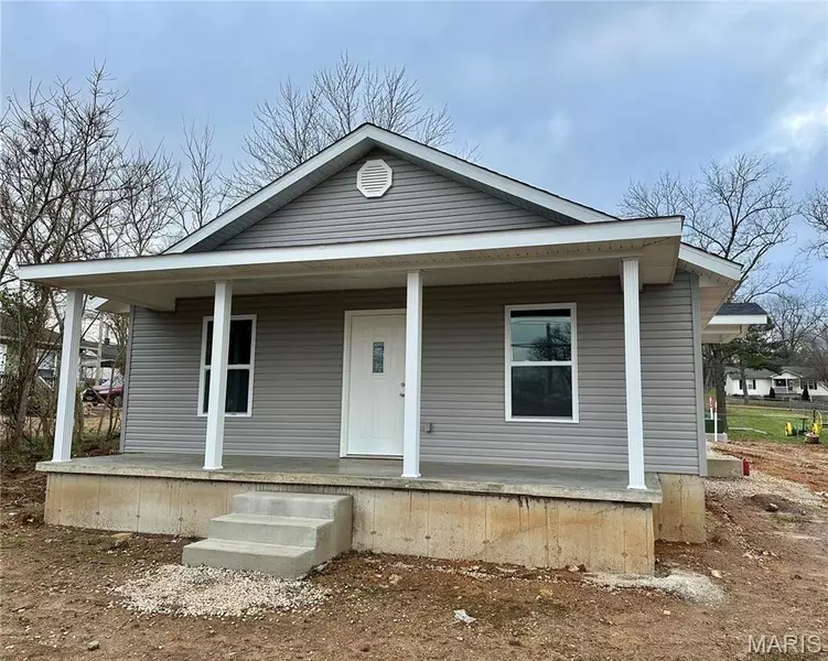15 N Herren AVE, Ellsinore, MO 63937