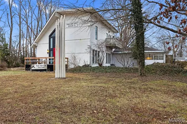 18350 Chesterfield Airport RD, Chesterfield, MO 63005