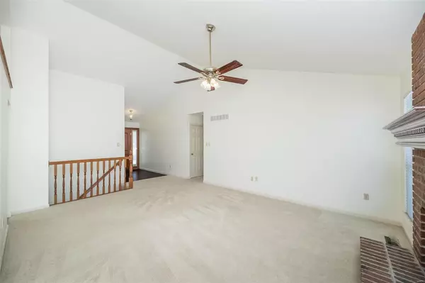 Wildwood, MO 63040,16101 Port Of Nantucket DR