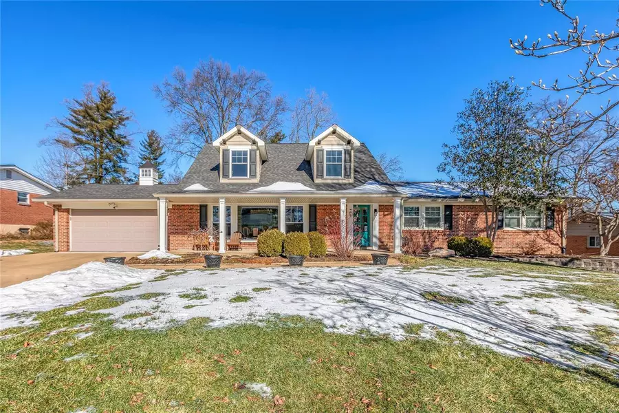 417 Mark DR, Warson Woods, MO 63122